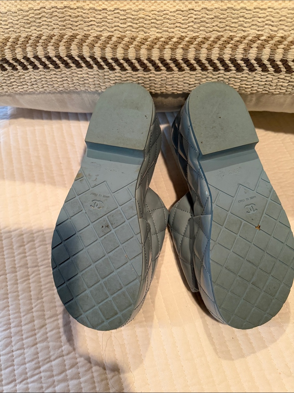 CHANEL Powder Blue Quilted Leather Slide Mules with Gold CC - Picture 3 of 10